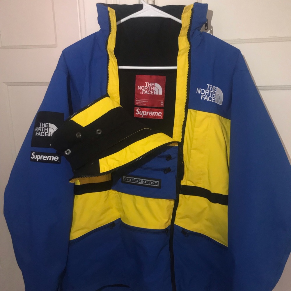 Supreme x TNF Steep Tech Jacket SIZE M